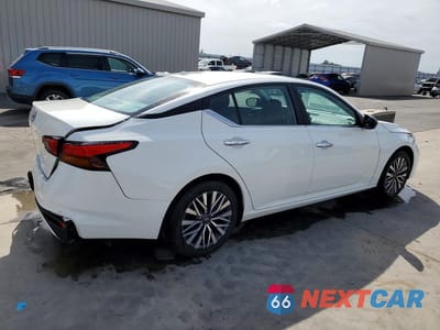 Trzecie zdjęcie samochodu z tyłu: 2025 NISSAN ALTIMA SV VIN:1N4BL4DV7SN372315 - miniatura