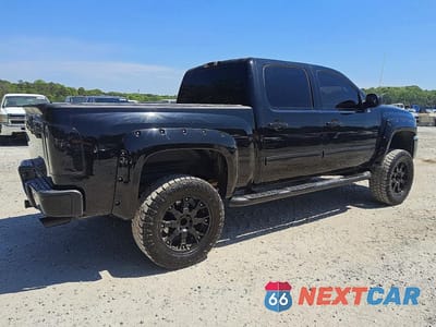 Trzecie zdjęcie samochodu z tyłu: 2013 CHEVROLET SILVERADO K1500 LT VIN:3GCPKSE2XDG234520 - miniatura