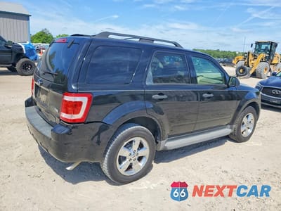Trzecie zdjęcie samochodu z tyłu: 2012 FORD ESCAPE XLT VIN:1FMCU0DG3CKA47813 - miniatura