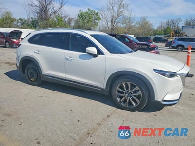 Czwarte zdjęcie samochodu z boku: 2017 MAZDA CX-9 SIGNATURE VIN:JM3TCBEY7H0135896 - miniatura