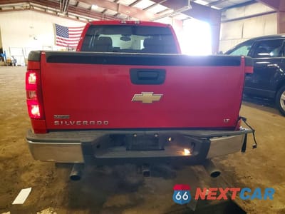 Zdjęcie 6 z 11 samochodu: 2011 CHEVROLET SILVERADO K1500 LT VIN:1GCRKSE35BZ155271 - miniatura