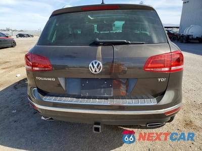 Zdjęcie 6 z 13 samochodu: 2016 VOLKSWAGEN TOUAREG TDI VIN:WVGEP9BP9GD003090 - miniatura