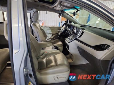 Zdjęcie 7 z 13 samochodu: 2015 TOYOTA SIENNA XLE 8-PASSENGER VIN:5TDYK3DC2FS571966 - miniatura