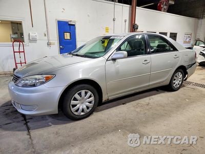 2006 TOYOTA CAMRY LE 4T1BE30K66U734538 - główne zdjęcie licytacji z USA - miniatura