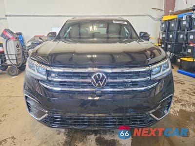 Piąte zdjęcie samochodu w środku: 2022 VOLKSWAGEN ATLAS CROSS SPORT SEL PREMIUM R-LINE VIN:1V2FE2CA2NC207862 - miniatura