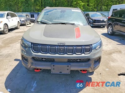 Piąte zdjęcie samochodu w środku: 2022 JEEP COMPASS TRAILHAWK VIN:3C4NJDDB6NT142885 - miniatura