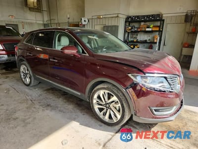 Czwarte zdjęcie samochodu z boku: 2018 LINCOLN MKX RESERVE VIN:2LMPJ6LR3JBL40929 - miniatura