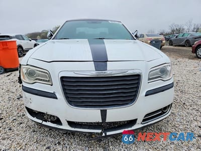 Piąte zdjęcie samochodu w środku: 2012 CHRYSLER 300 LIMITED VIN:2C3CCACG2CH227133 - miniatura