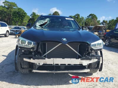 Piąte zdjęcie samochodu w środku: 2018 BMW X3 XDRIVE30I VIN:5UXTR9C51JLD73614 - miniatura