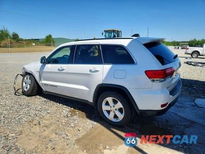 Drugie zdjęcie samochodu z przodu: 2019 JEEP GRAND CHEROKEE LAREDO VIN:1C4RJFAG7KC724756 - miniatura