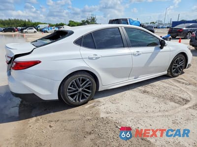 Trzecie zdjęcie samochodu z tyłu: 2025 TOYOTA CAMRY SE VIN:4T1DAACK1SU552714 - miniatura