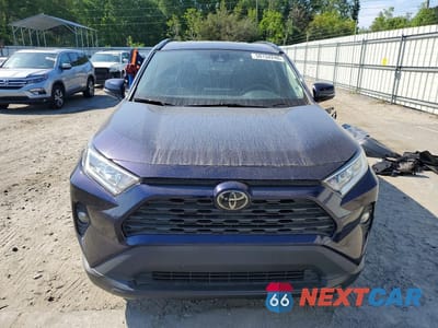 Piąte zdjęcie samochodu w środku: 2020 TOYOTA RAV4 XLE VIN:2T3W1RFVXLC068855 - miniatura