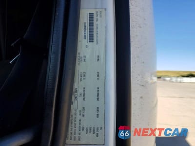 Zdjęcie 10 z 10 samochodu: 2016 VOLVO VNL SEMI TRUCK VIN:4V4NC9EH9GN948933 - miniatura