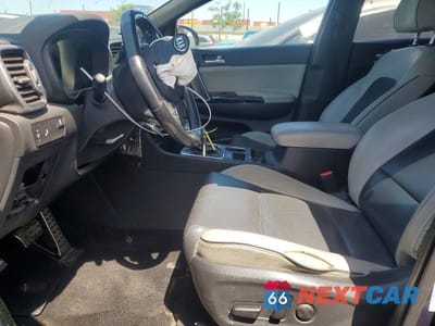 Zdjęcie 7 z 12 samochodu: 2019 KIA SPORTAGE EX VIN:KNDPN3AC5K7527715 - miniatura