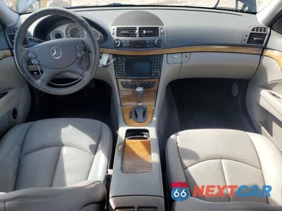 Zdjęcie 8 z 11 samochodu: 2009 MERCEDES-BENZ E 350 4MATIC VIN:WDBUF87X99B393790 - miniatura
