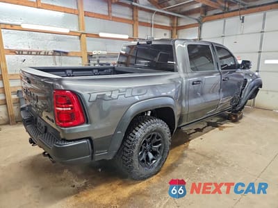 Trzecie zdjęcie samochodu z tyłu: 2025 RAM 1500 RHO VIN:1C6SRFUP2SN677167 - miniatura
