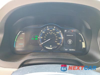 Zdjęcie 9 z 12 samochodu: 2017 HYUNDAI IONIQ BLUE VIN:KMHC65LC7HU057195 - miniatura