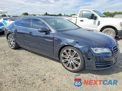 Czwarte zdjęcie samochodu z boku: 2013 AUDI A7 PREMIUM PLUS VIN:WAUYGAFC3DN118703 - miniatura