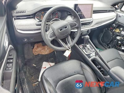 Zdjęcie 8 z 14 samochodu: 2023 JEEP COMPASS LATITUDE LUX VIN:3C4NJDFN9PT541445 - miniatura