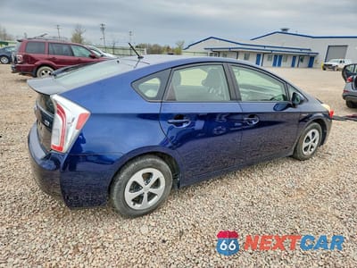 Trzecie zdjęcie samochodu z tyłu: 2014 TOYOTA PRIUS TWO VIN:JTDKN3DU0E1742232 - miniatura