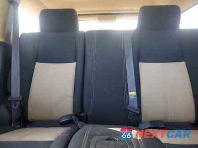 Zdjęcie 10 z 13 samochodu: 2006 HUMMER H3 VIN:5GTDN136068175490 - miniatura