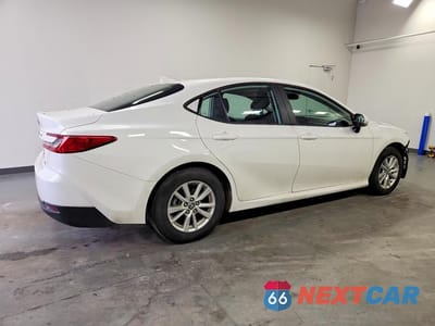 Trzecie zdjęcie samochodu z tyłu: 2025 TOYOTA CAMRY LE VIN:4T1DAACK0SU026624 - miniatura