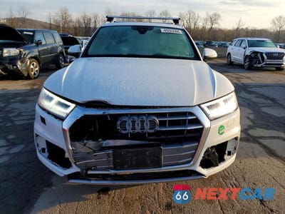 Piąte zdjęcie samochodu w środku: 2020 AUDI Q5 PREMIUM PLUS VIN:WA1BNAFY3L2104952 - miniatura