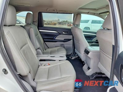 Zdjęcie 11 z 13 samochodu: 2017 TOYOTA HIGHLANDER XLE VIN:5TDKZRFH4HS517133 - miniatura