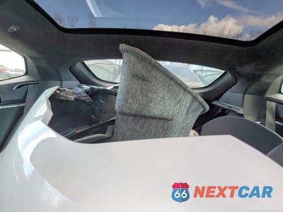 Zdjęcie 10 z 13 samochodu: 2016 TESLA MODEL S VIN:5YJSA1E23GF169379 - miniatura