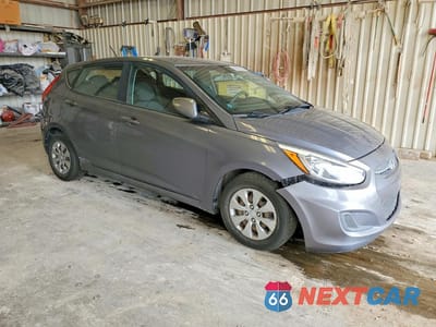 Czwarte zdjęcie samochodu z boku: 2017 HYUNDAI ACCENT SE VIN:KMHCT5AE2HU323137 - miniatura