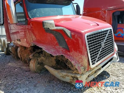 Zdjęcie 9 z 10 samochodu: 2016 VOLVO VN VNL VIN:4V4NC9EH0GN947993 - miniatura