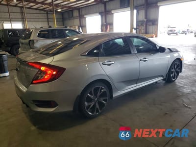 Trzecie zdjęcie samochodu z tyłu: 2019 HONDA CIVIC SPORT VIN:2HGFC2F80KH552494 - miniatura