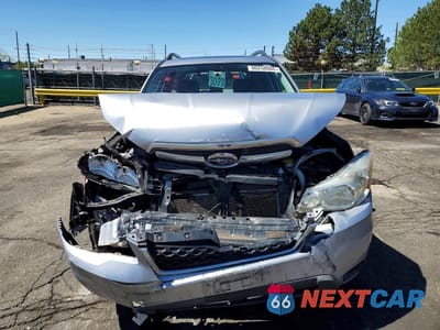 Piąte zdjęcie samochodu w środku: 2016 SUBARU FORESTER 2.5I PREMIUM VIN:JF2SJADC6GH461619 - miniatura