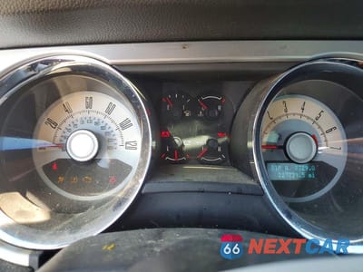 Zdjęcie 9 z 12 samochodu: 2010 FORD MUSTANG VIN:1ZVBP8ANXA5148509 - miniatura