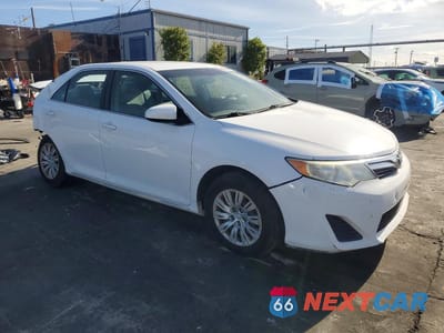 Czwarte zdjęcie samochodu z boku: 2014 TOYOTA CAMRY LE VIN:4T1BF1FK4EU851557 - miniatura