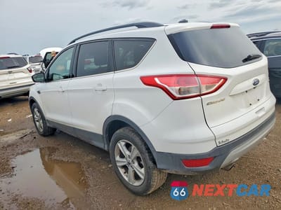Drugie zdjęcie samochodu z przodu: 2016 FORD ESCAPE SE VIN:1FMCU9GX6GUC32576 - miniatura