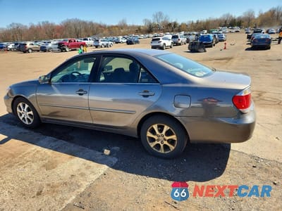 Drugie zdjęcie samochodu z przodu: 2006 TOYOTA CAMRY XLE VIN:4T1BE30KX6U692939 - miniatura