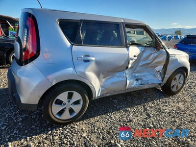 Trzecie zdjęcie samochodu z tyłu: 2015 KIA SOUL BASE VIN:KNDJN2A2XF7803853 - miniatura