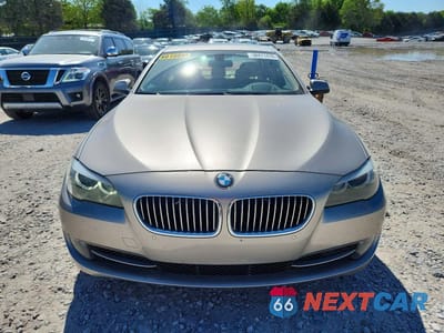 Piąte zdjęcie samochodu w środku: 2013 BMW 535 I VIN:WBAFR7C56DC827356 - miniatura