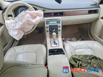 Zdjęcie 8 z 13 samochodu: 2010 VOLVO XC70 3.2 VIN:YV4960BZ3A1084163 - miniatura