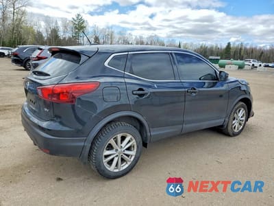 Trzecie zdjęcie samochodu z tyłu: 2018 NISSAN QASHQAI S VIN:JN1BJ1CP2JW158040 - miniatura