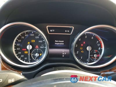 Zdjęcie 9 z 13 samochodu: 2015 MERCEDES-BENZ GL 550 4MATIC VIN:4JGDF7DE5FA442804 - miniatura