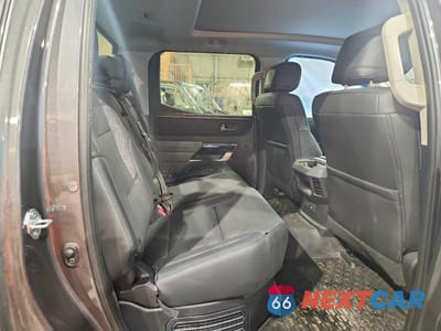 Zdjęcie 10 z 12 samochodu: 2024 TOYOTA TUNDRA LIMITED HV VIN:5TFWC5EC8RX005629 - miniatura