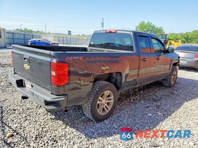 Trzecie zdjęcie samochodu z tyłu: 2016 CHEVROLET SILVERADO K1500 LT VIN:1GCVKREHXGZ327076 - miniatura