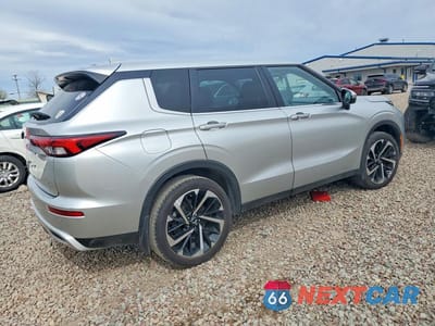 Trzecie zdjęcie samochodu z tyłu: 2022 MITSUBISHI OUTLANDER SE VIN:JA4J3UA81NZ082924 - miniatura