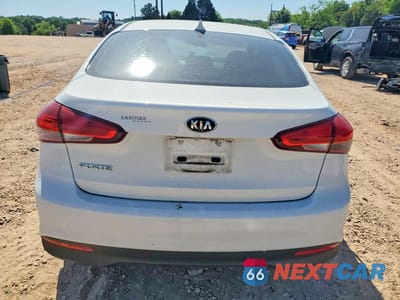 Zdjęcie 6 z 12 samochodu: 2017 KIA FORTE LX VIN:3KPFK4A73HE078914 - miniatura