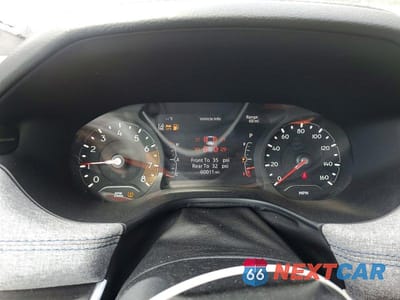 Zdjęcie 9 z 13 samochodu: 2023 JEEP COMPASS LATITUDE VIN:3C4NJDBN6PT553056 - miniatura