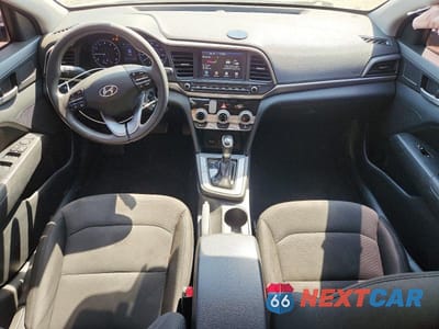 Zdjęcie 8 z 12 samochodu: 2019 HYUNDAI ELANTRA SEL VIN:5NPD84LF3KH446831 - miniatura