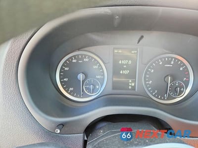 Zdjęcie 9 z 14 samochodu: 2023 MERCEDES-BENZ METRIS VIN:W1YV0BEY2P4297593 - miniatura