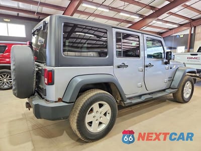 Trzecie zdjęcie samochodu z tyłu: 2013 JEEP WRANGLER UNLIMITED SPORT VIN:1C4BJWDGXDL699433 - miniatura